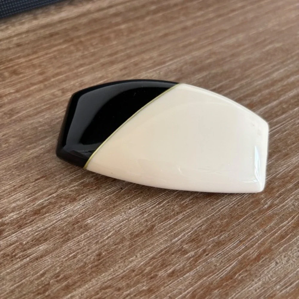 Vintage Hair Clip Black‎ Gold Ivory Colorblock Minimalist Quiet Luxury Barrette